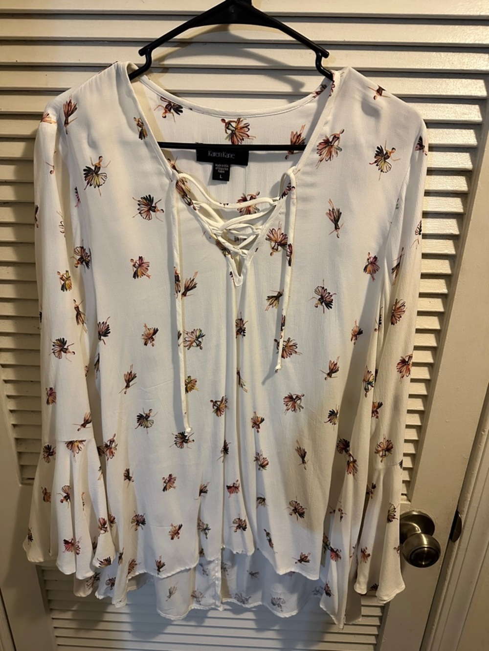 Karen Kane Cream Floral Lace-Up Peasant Blouse